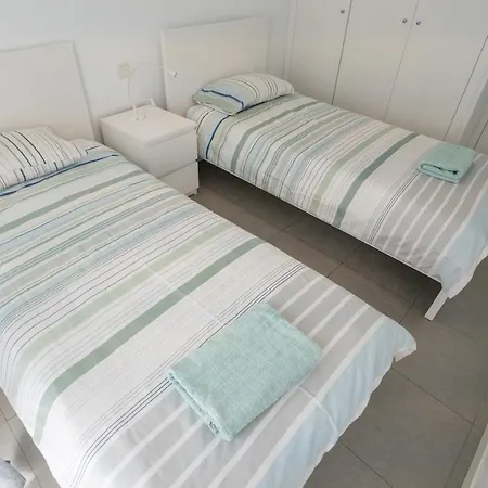 Modern Sea View Duplex With Parking And Aircon *