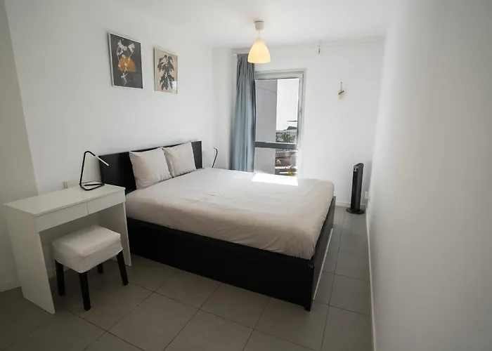 Modern Sea View Duplex With Parking And Aircon アパート エル・メダノ