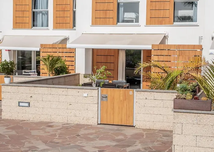 Modern Sea View Duplex With Parking And Aircon *