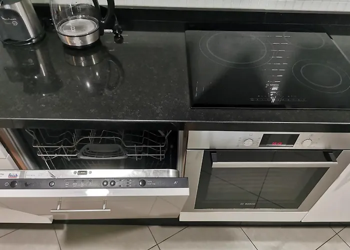 Modern Sea View Duplex With Parking And Aircon * エル・メダノ